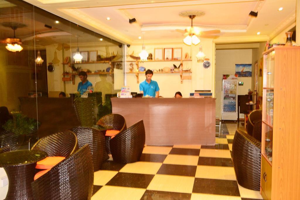 Hotel UI Inn Malé Exterior foto